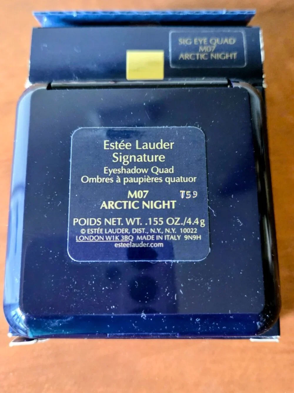 Estee Lauder Signature M07 Arctic Night Eyeshadow Quad in Original Box Brushes